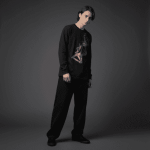 Breakthrough Long-Sleeved T-Shirt Black