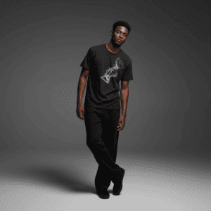 Breakthrough Regular T-Shirt Black