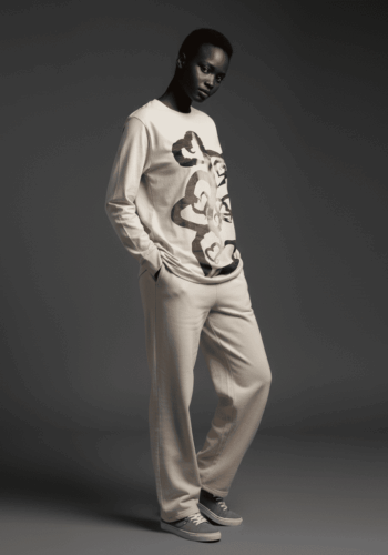 Adorable Long-Sleeved T-Shirt Bone