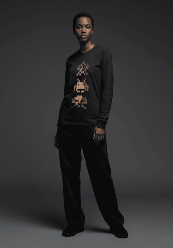 Uncovered Long-Sleeved T-Shirt Black