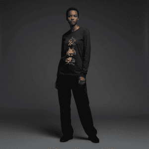 Uncovered Long-Sleeved T-Shirt Black